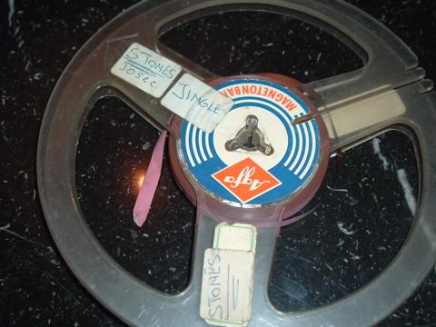 spot primeur LP Stones  Beggars Banquet dat 713-12.jpg