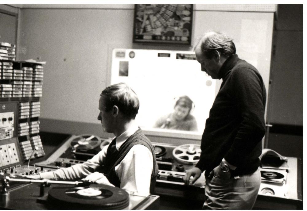 juul aan boord live  zeilrace Rob Out kopie.jpg