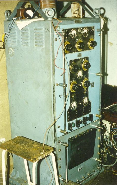 D G17 Noordzee 09-8-1978 De Aegir ook 2 Congozenders zijn tegelijkertijd aan boord gebracht.jpg