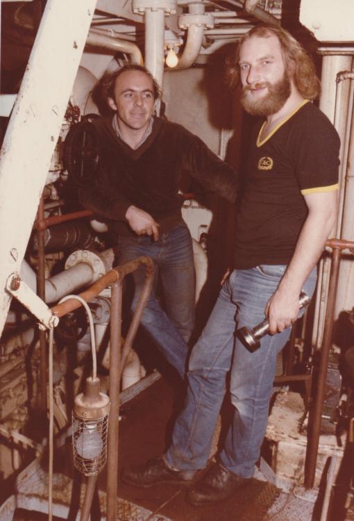 Howard Beer ,Mike Barrington engineroom Ross Revenge 1984.jpg
