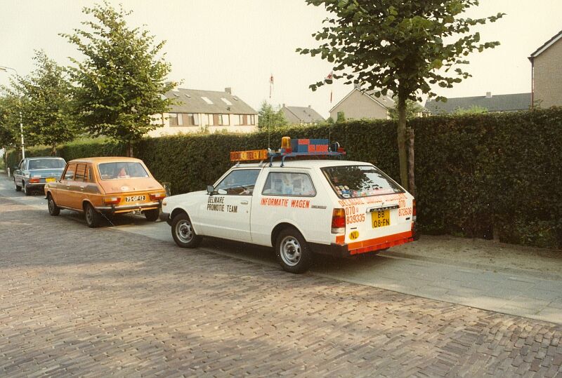039 - 1981 - DOO - Alex Ollfers Delmare Promotiewagen.jpg