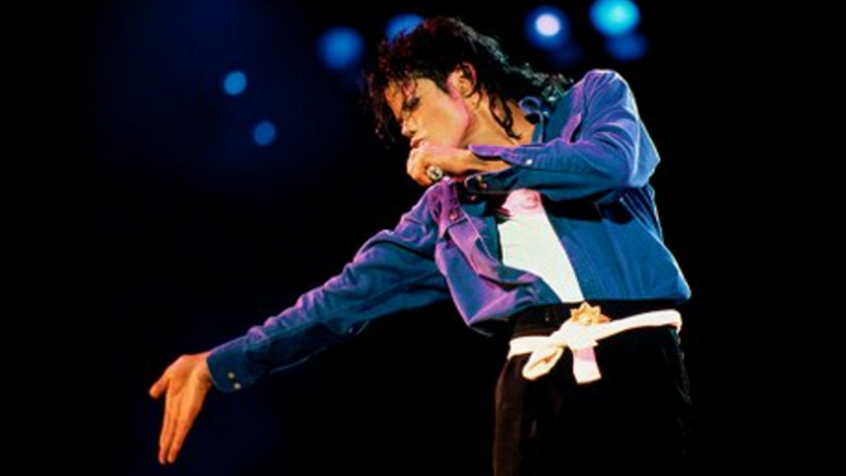 594d2fe1304b7_MichaelJackson.png.77b697808cde5d3fda2271d8db860ec0.png