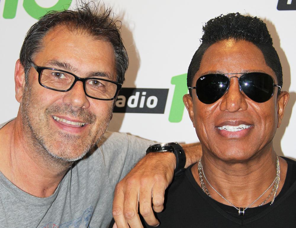 Sven_van_Veen_en_Jermaine_Jackson1.thumb.jpg.4033507bd7f7809238c03f9f0c36c299.jpg
