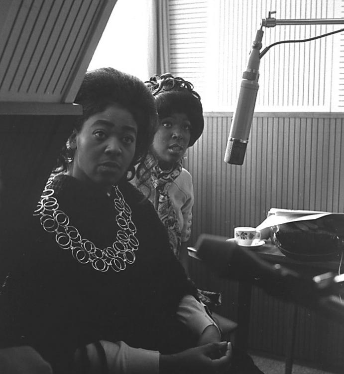 Edwin Hawkins Singers 1970.jpg