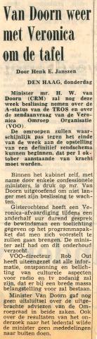 19740904_Telegraaf_Ver_om_tafel_met_v_Doorn.jpg