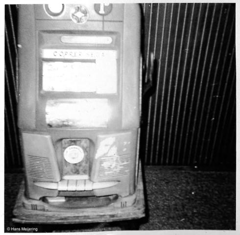 1973 Veronica studio Harry a.jpg