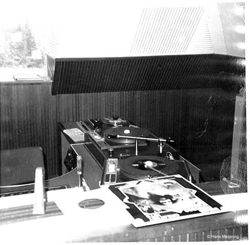 1973 Veronica studio4_02a.jpg