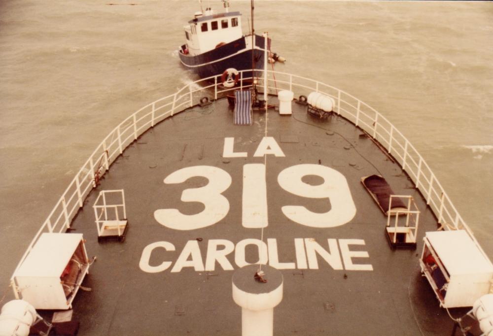 party pré start Radio Monique 6 dec 1984 Tender Zeemeeuw overnacht achter Ross Revenge.jpg