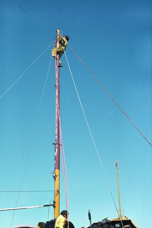 D C06 1978 Aegir toch nog wel lastig werken in zo'n krap stoeltje.JPG