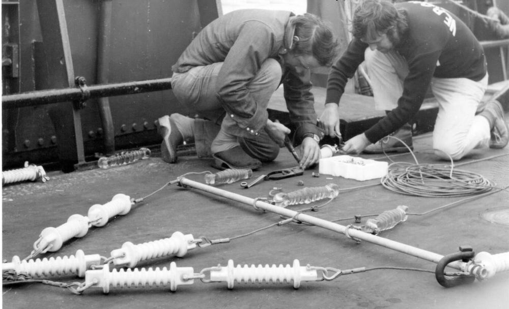 538_antenne_maken op dek 1972 Jose Ruud kopie.jpg