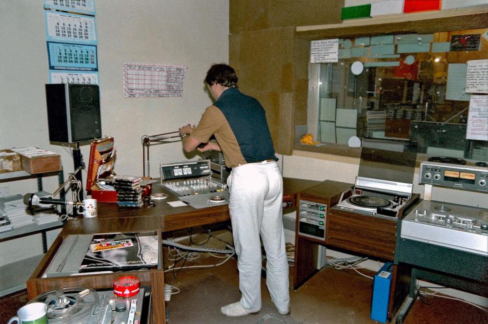 Capital radio 1986-02-20_004_abu_dhabi.jpg