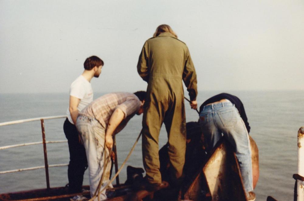 ketting gedraaid Ross Revenge Haagsche Harry,Johnny Lewis, Mike Barrrington, Louis Dobbels.jpg