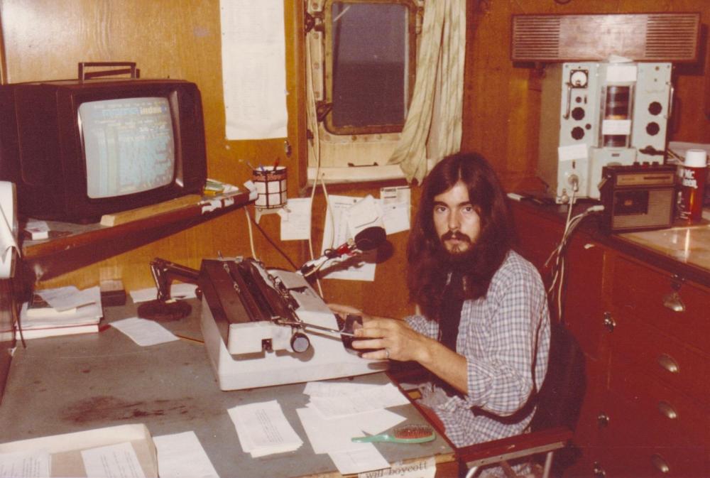 Andy Johnson 1984  newsroom Ross Revenge.jpg