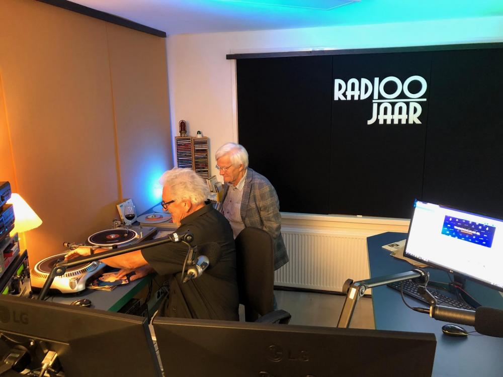 1325931530_2019-09-01-Radio100Jaar(4).thumb.jpg.9e5c9d480843c10ebfe823cccbba56e9.jpg