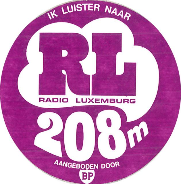 19711101 Ik luister naar Radio Luxemburg sticker.jpg