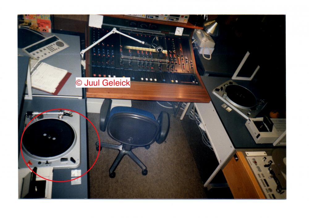 dj set van ECK 3  april87.jpg