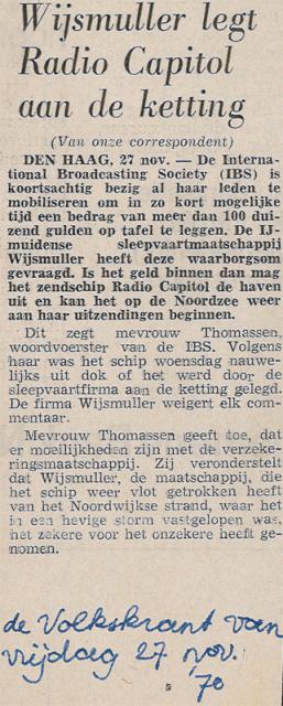 19701127 VK Wijsmuller legt Radio Capitol aan de ketting.jpg