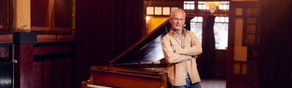 Cor Bakker krijgt jazzprogramma op NPO Soul & Jazz