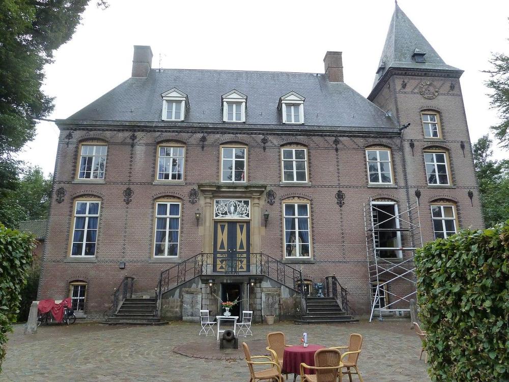 Kasteel_Nemerlaer_1.JPG
